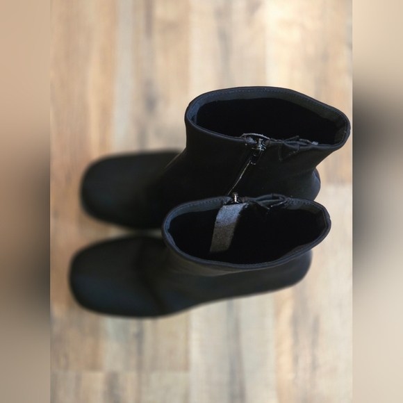 JEFFREY CAMPBELL SIREN POINTED TOE BOOTIE in BLACK, SIZE 10 - Picture 5 of 7